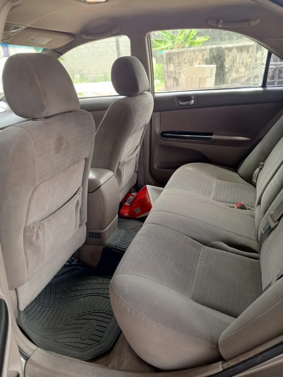 Toyota Camry - Image 9