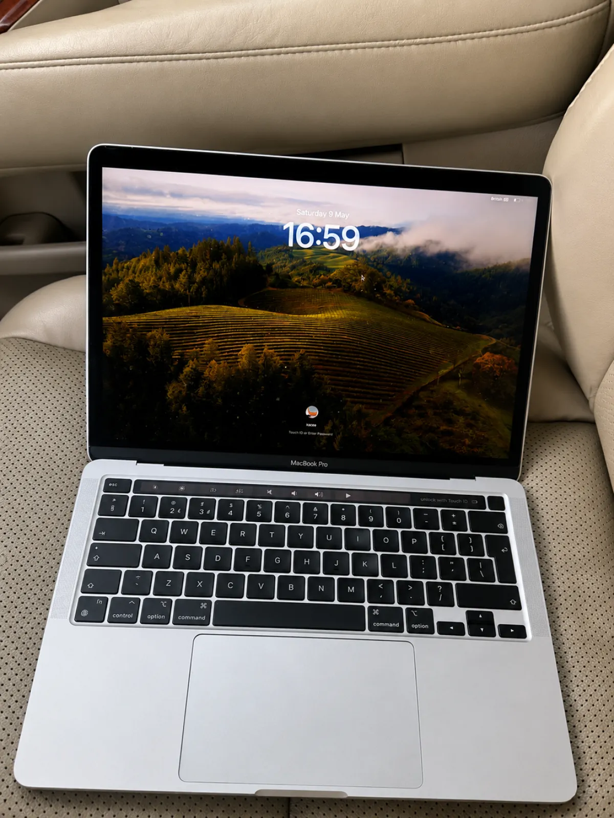 2020 MacBook Pro - Image 5