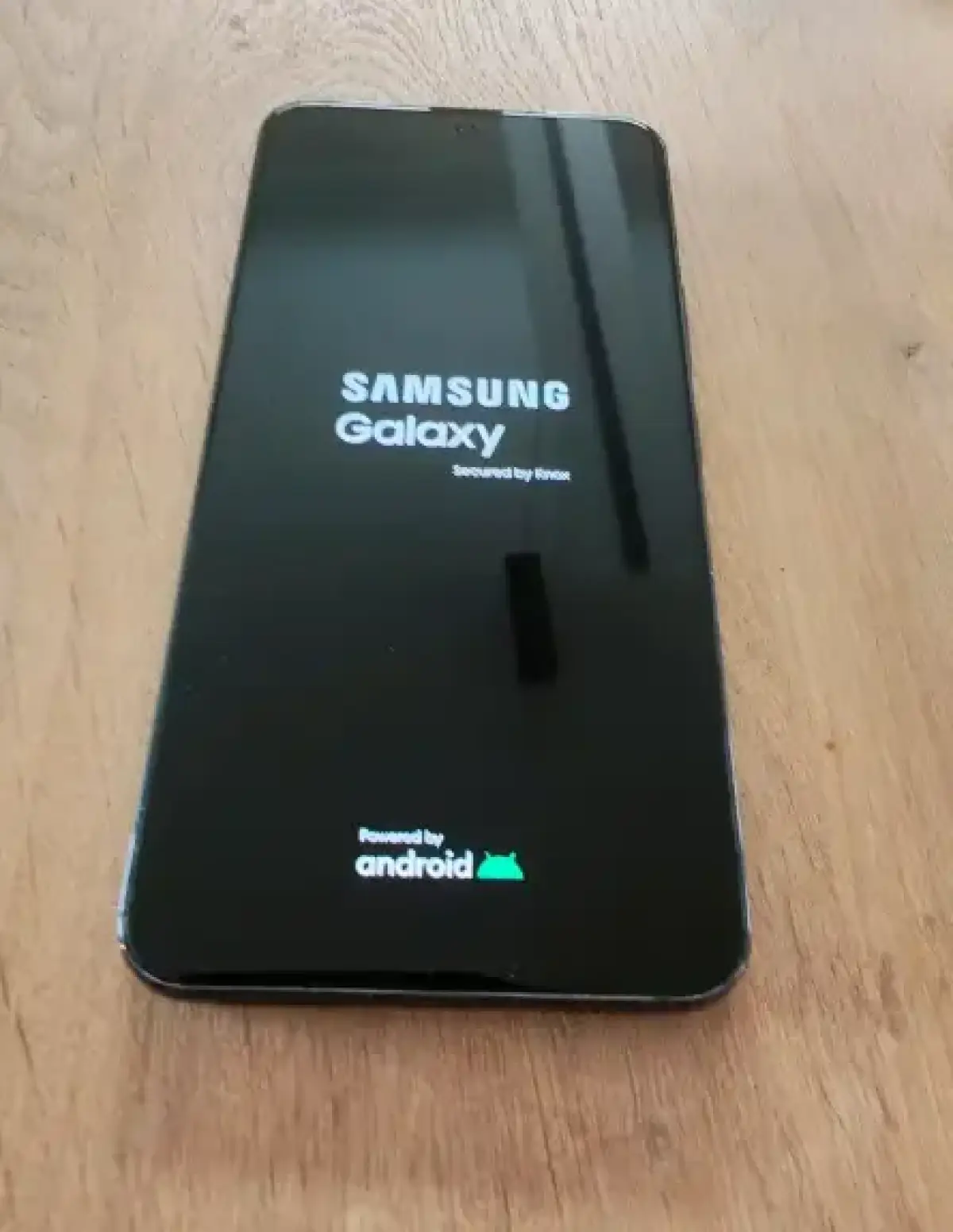 Samsung Galaxy S22 - Image 2