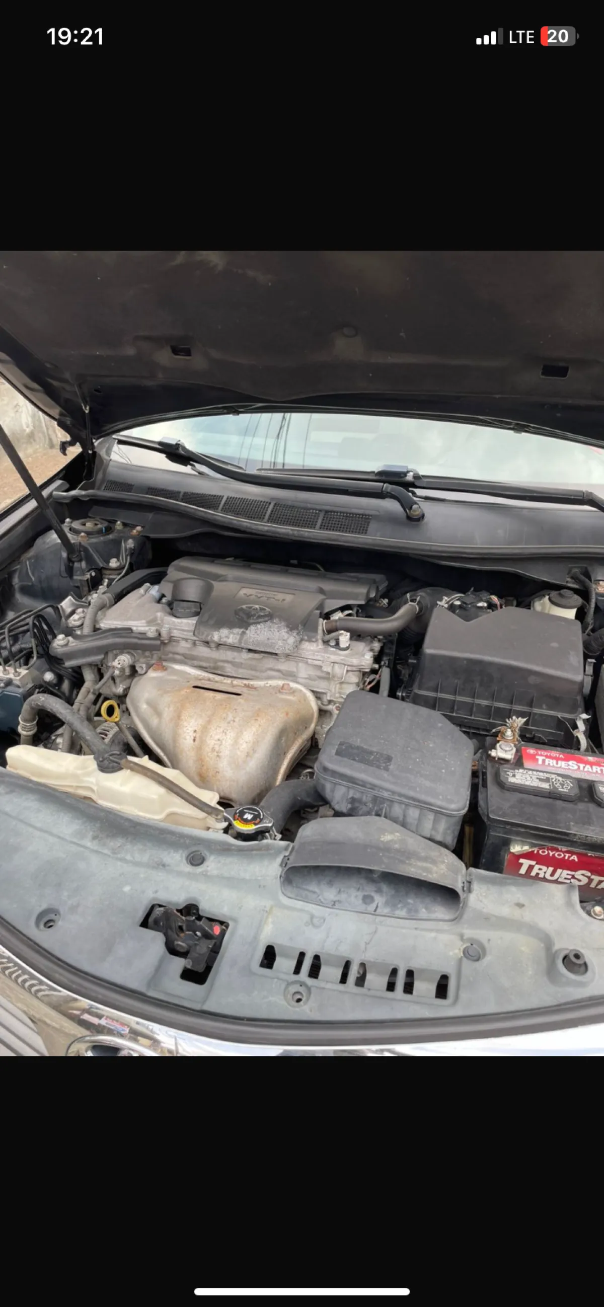 Toyota Camry - Image 6