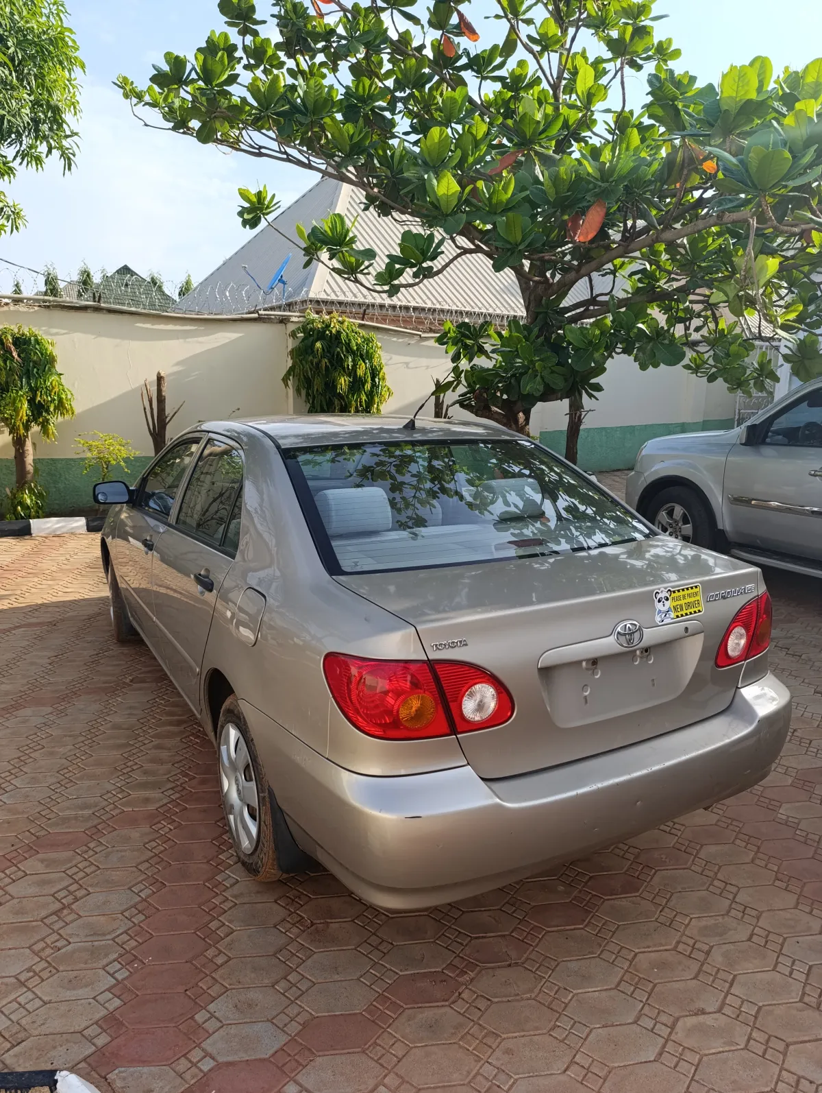 Foreign used Toyota corolla 2005 - Image 1