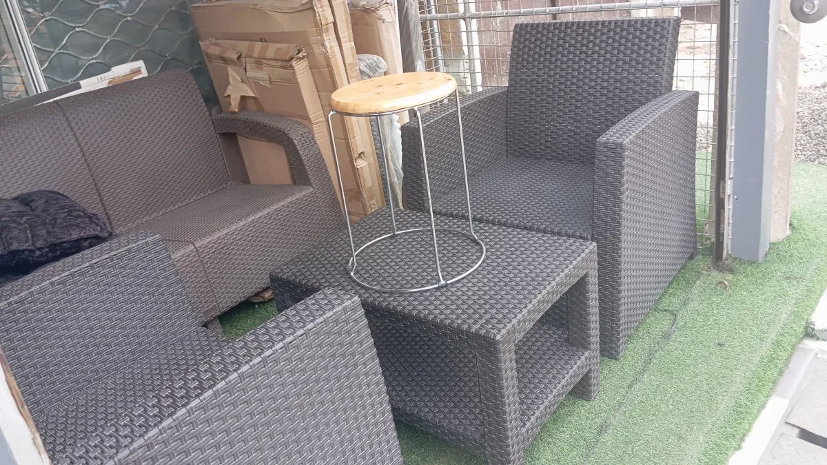 Imported furniture - Image 4