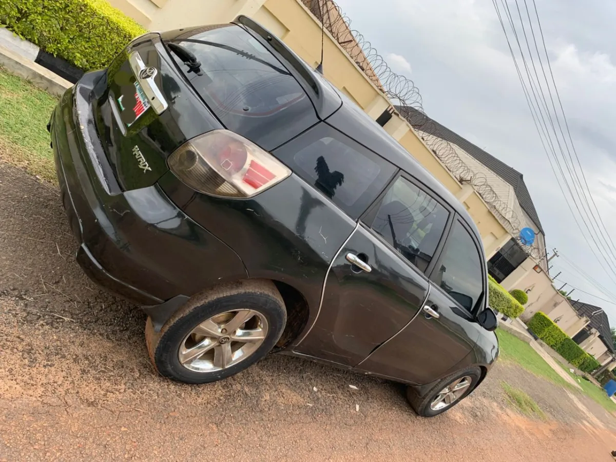 Toyota matrix 2007 available for sale in Ibadan - Image 3