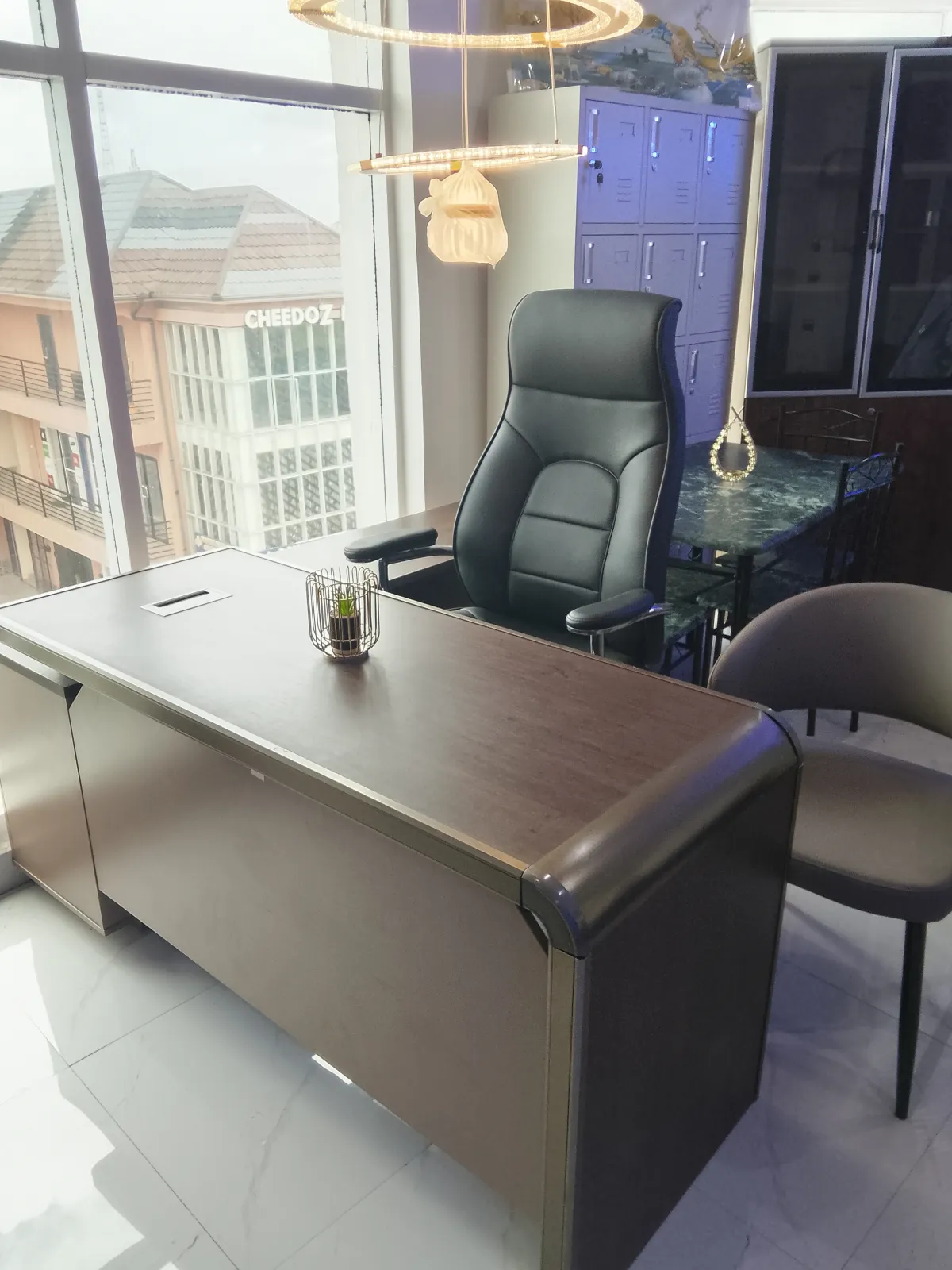 chair - Image 4
