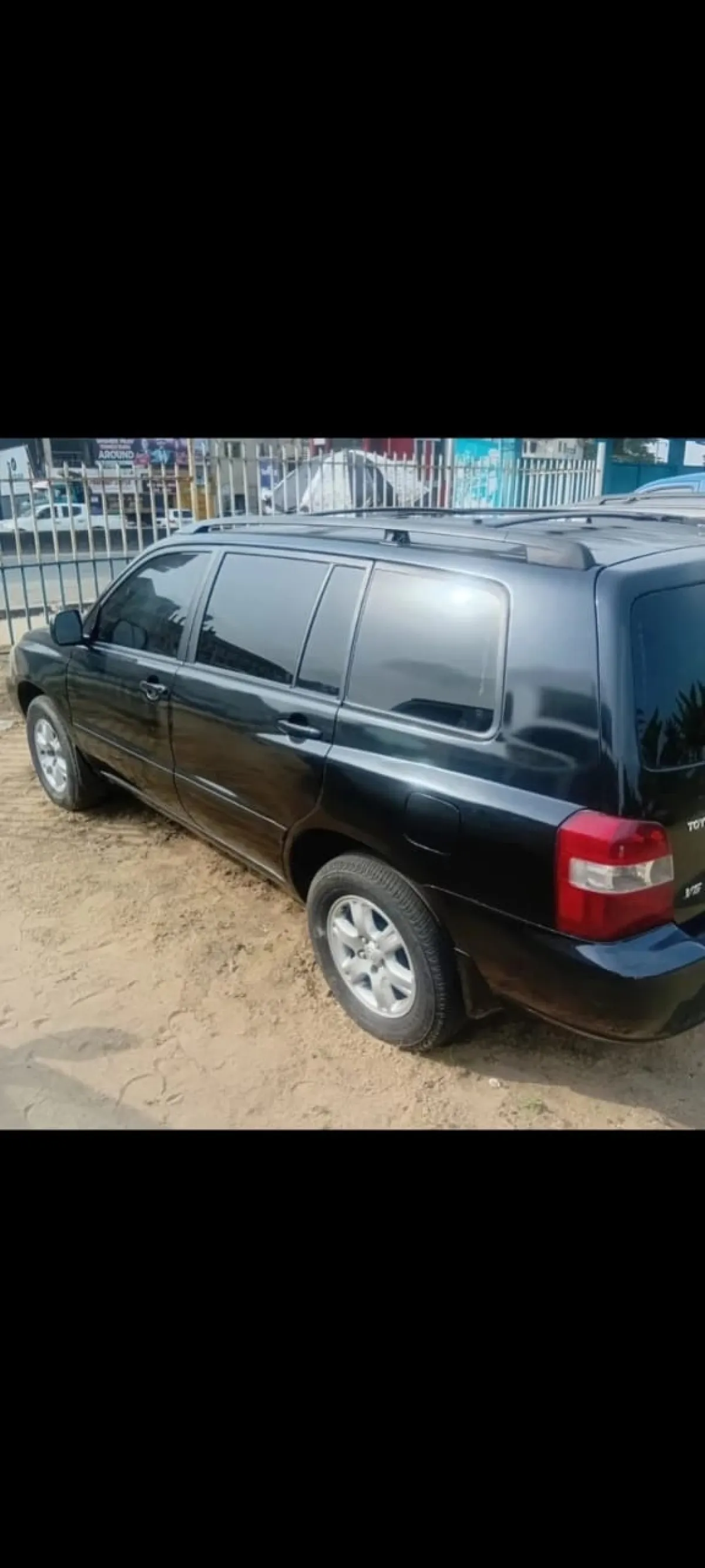 Toyota Highlander 2005 Nigerian used - Image 1