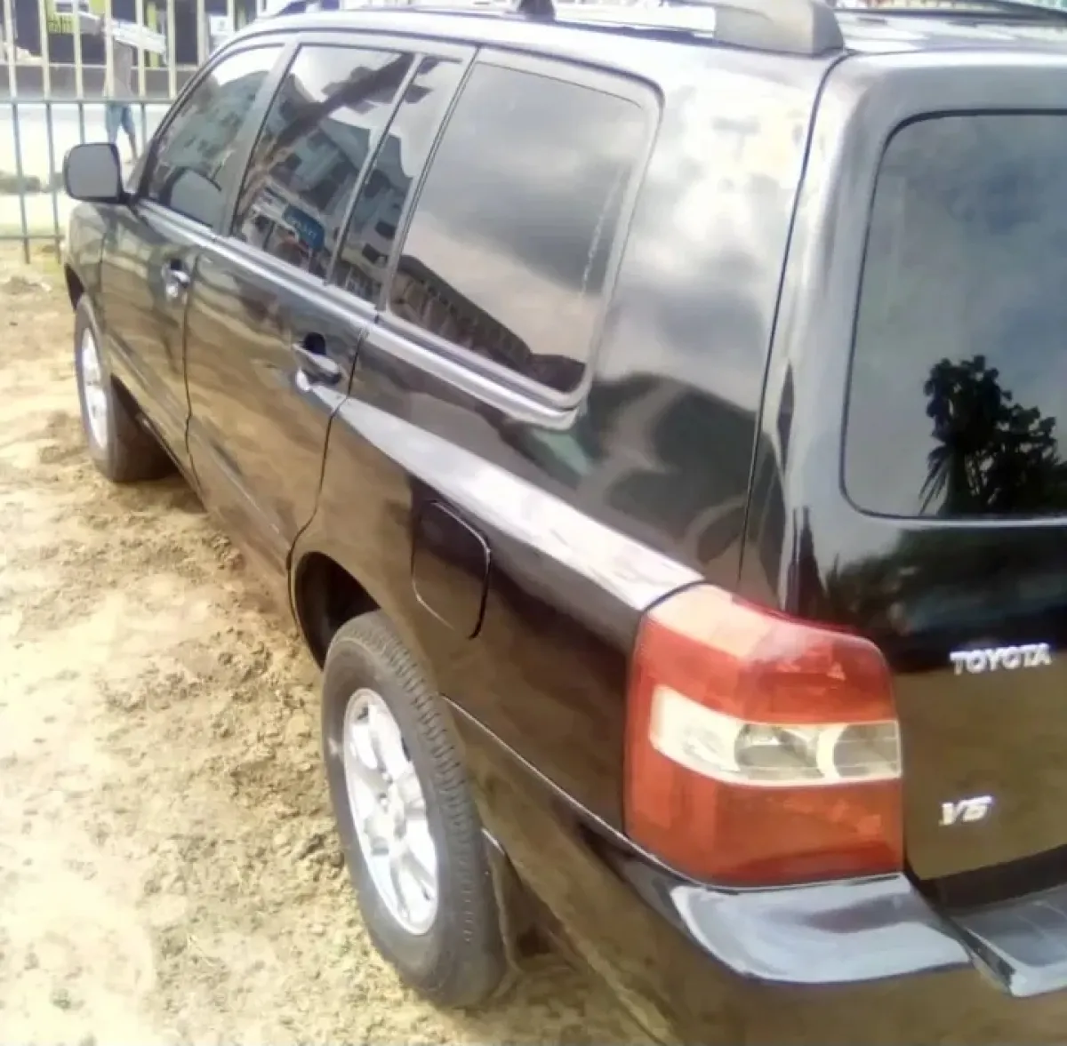 Toyota Highlander 2005 Nigerian used - Image 4