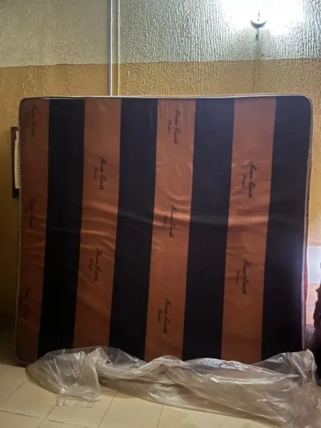 6ft by 6fr Clean Mattress