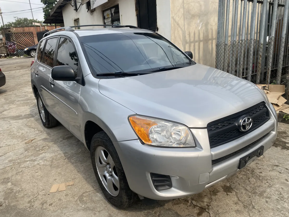 2011 Toyota RAV4 - Image 5