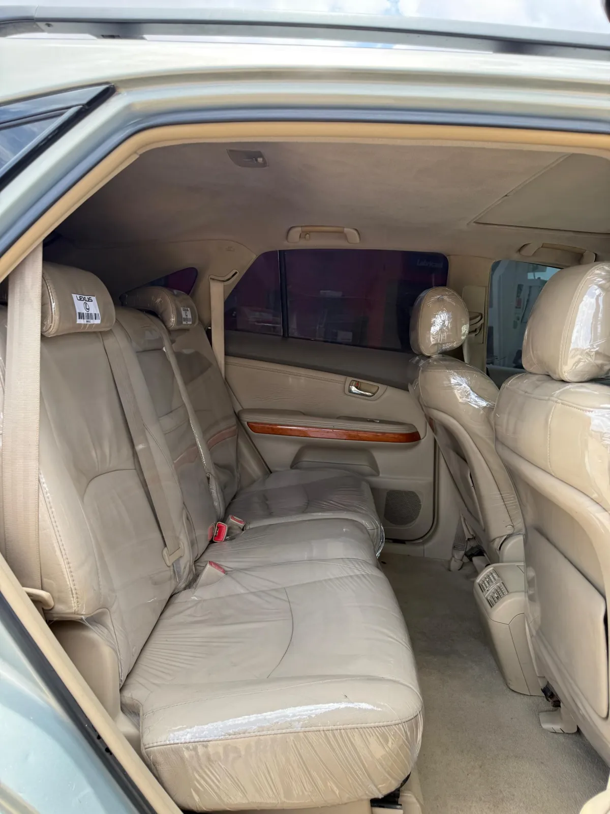 Barely Driven Lexus RX350 2008 Full Option - Image 7