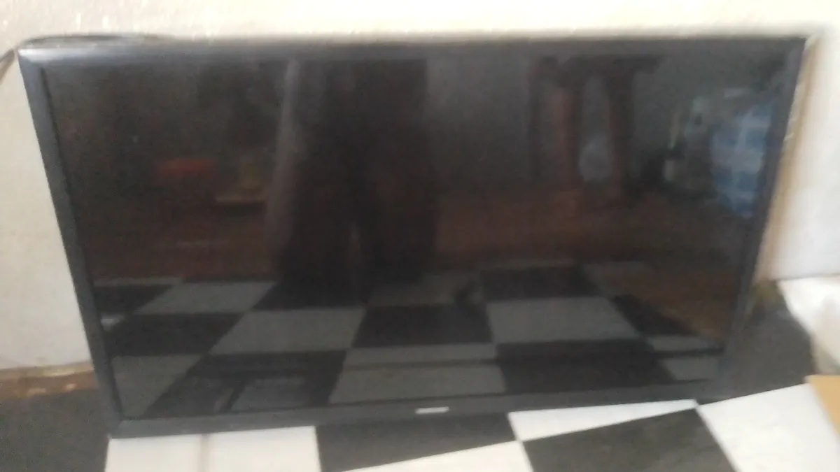 Samsung TV for sale - Image 3