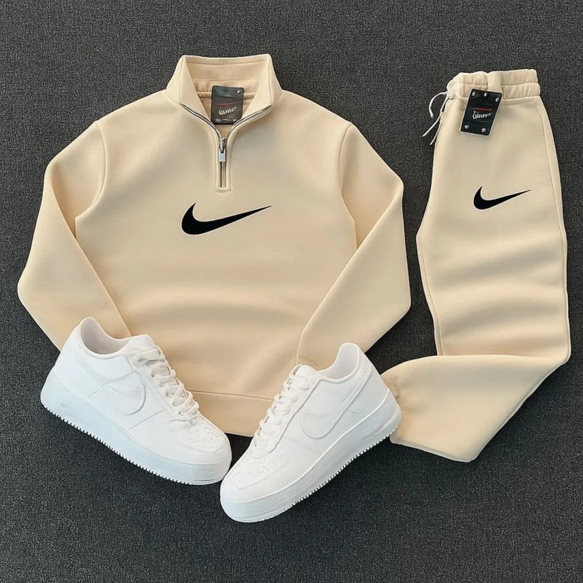Best Quality Sneakers New Stock Available - Image 4