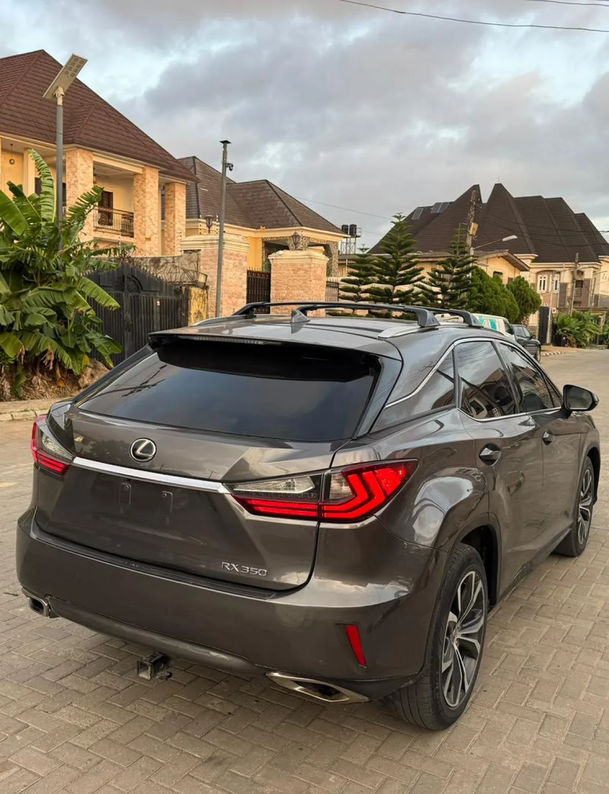 Pristine Clean Registered Lexus RX350 2017 Full Option - Image 10