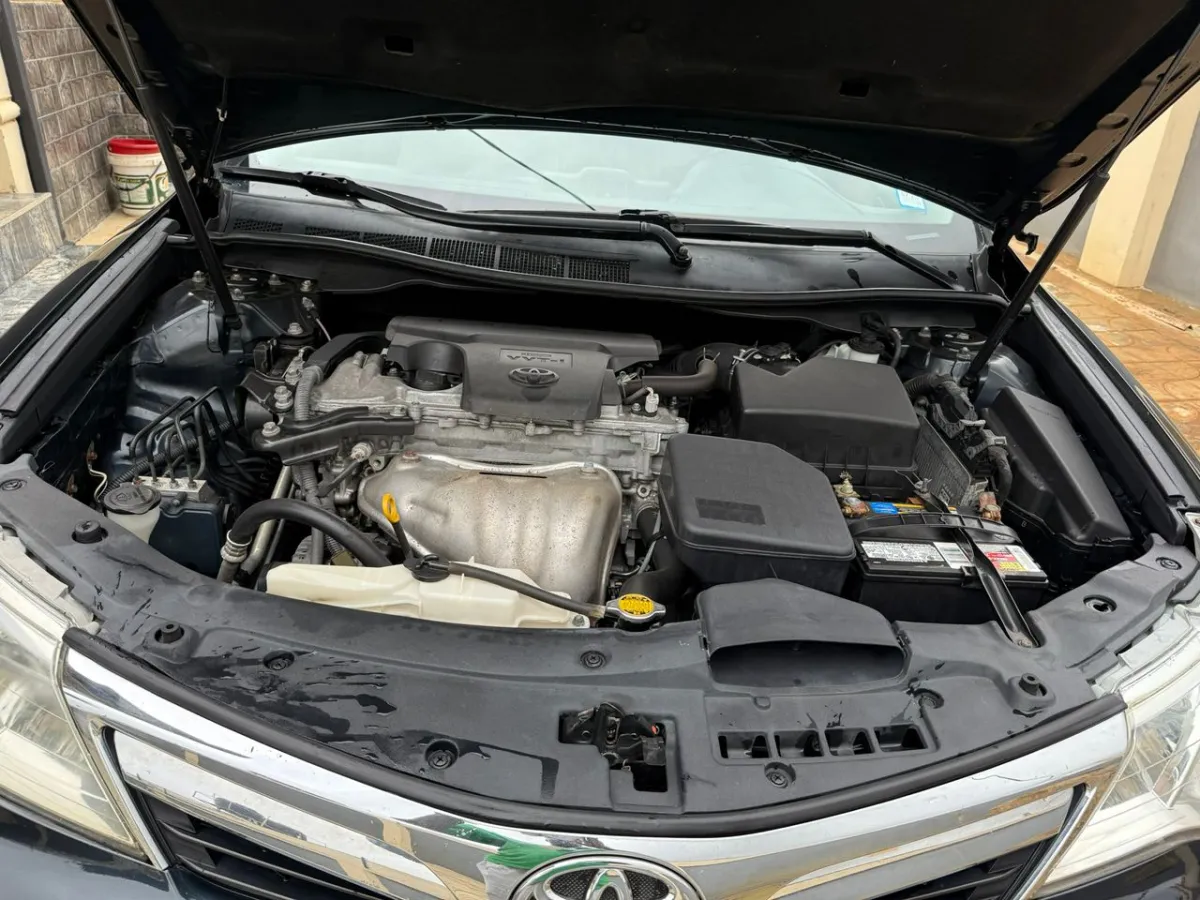 Toyota Camry SE 2014 - Image 3