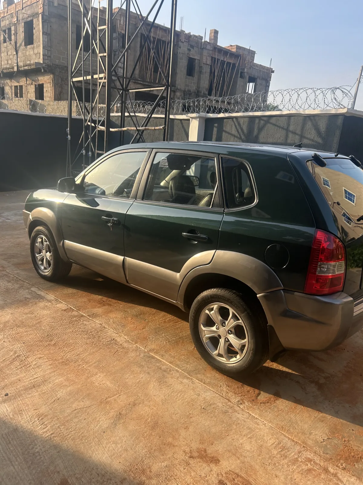Hyundai Tukson 2006 - Image 1
