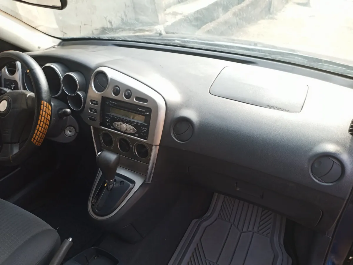 Excellent Toyota Matrix. AC chilling. Engine and gear are perfect - Image 5