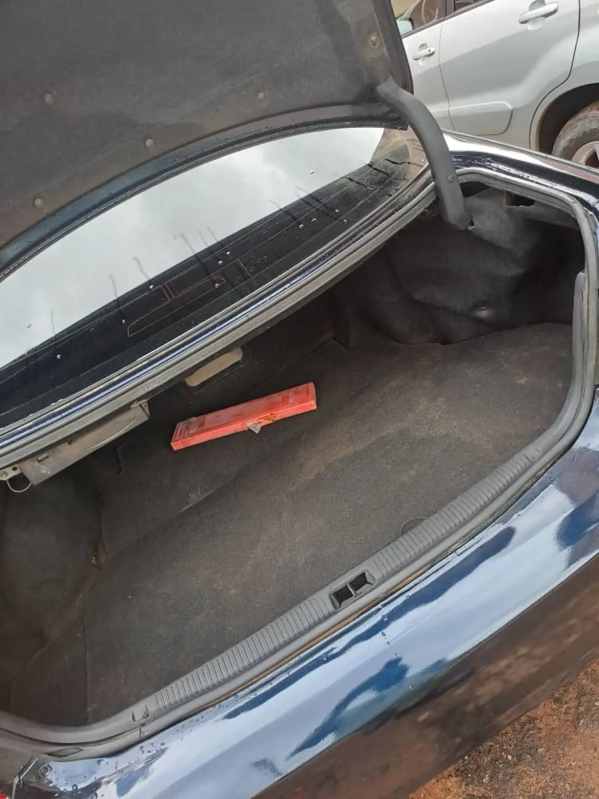 Lexus Es330 first user going for 5.7M - Image 9