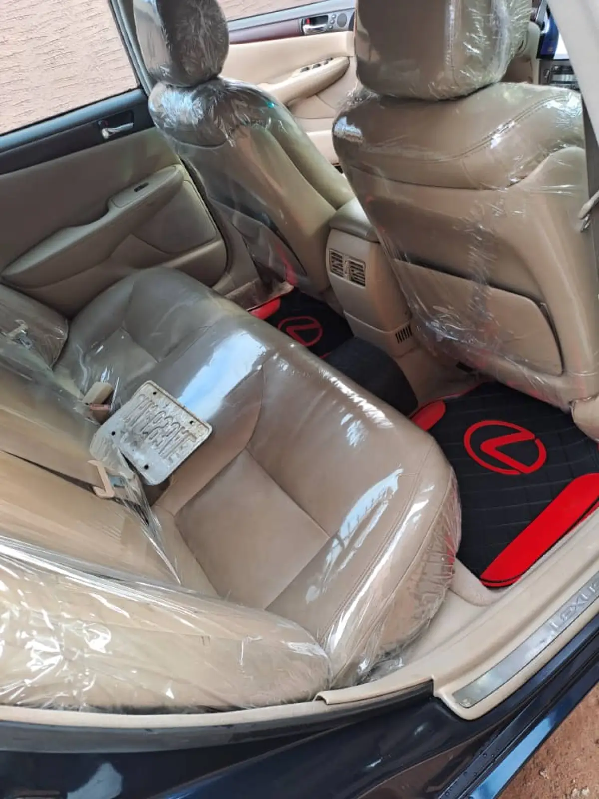 Lexus Es330 first user going for 5.7M - Image 6