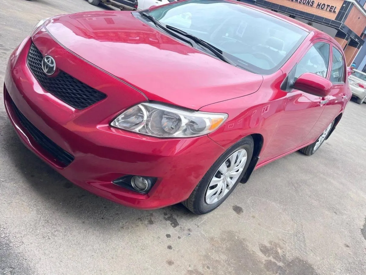 clean neat direct tokumbo used 2019 Toyota Corolla - Image 2