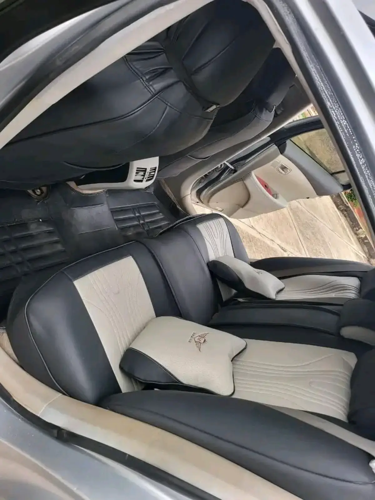 Lexus ES350 everything is working perfectly fine - Image 6