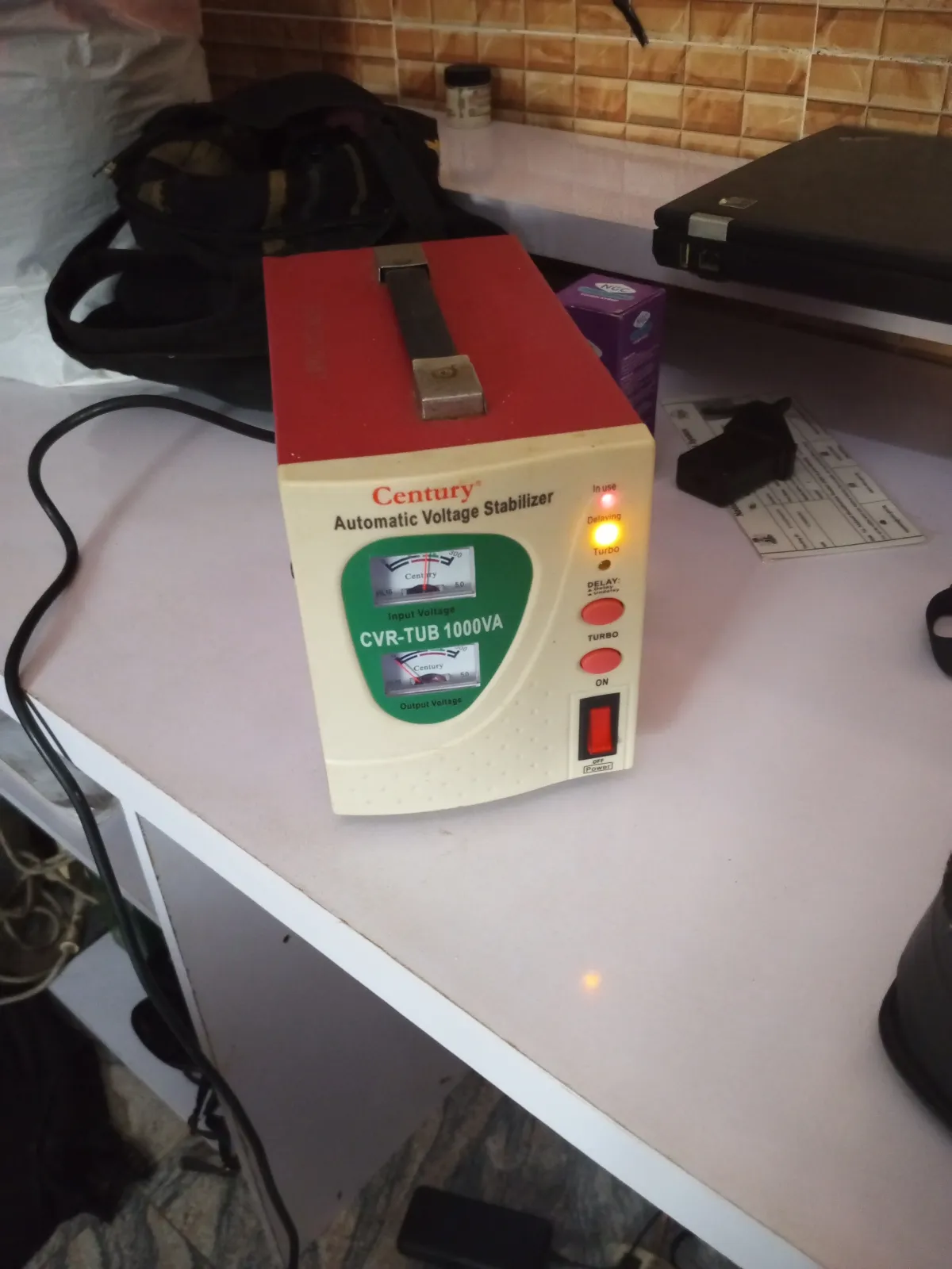 1000va century Stablizer - Image 3