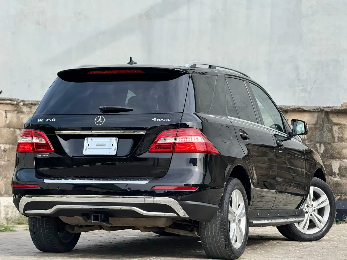 Foreign Used Mercedes Benz ML350 2015 Full Option with pano, 350 camera an - Image 9