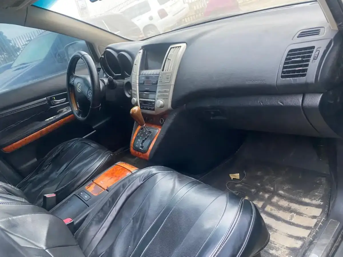 LEXUS rx350 - Image 5