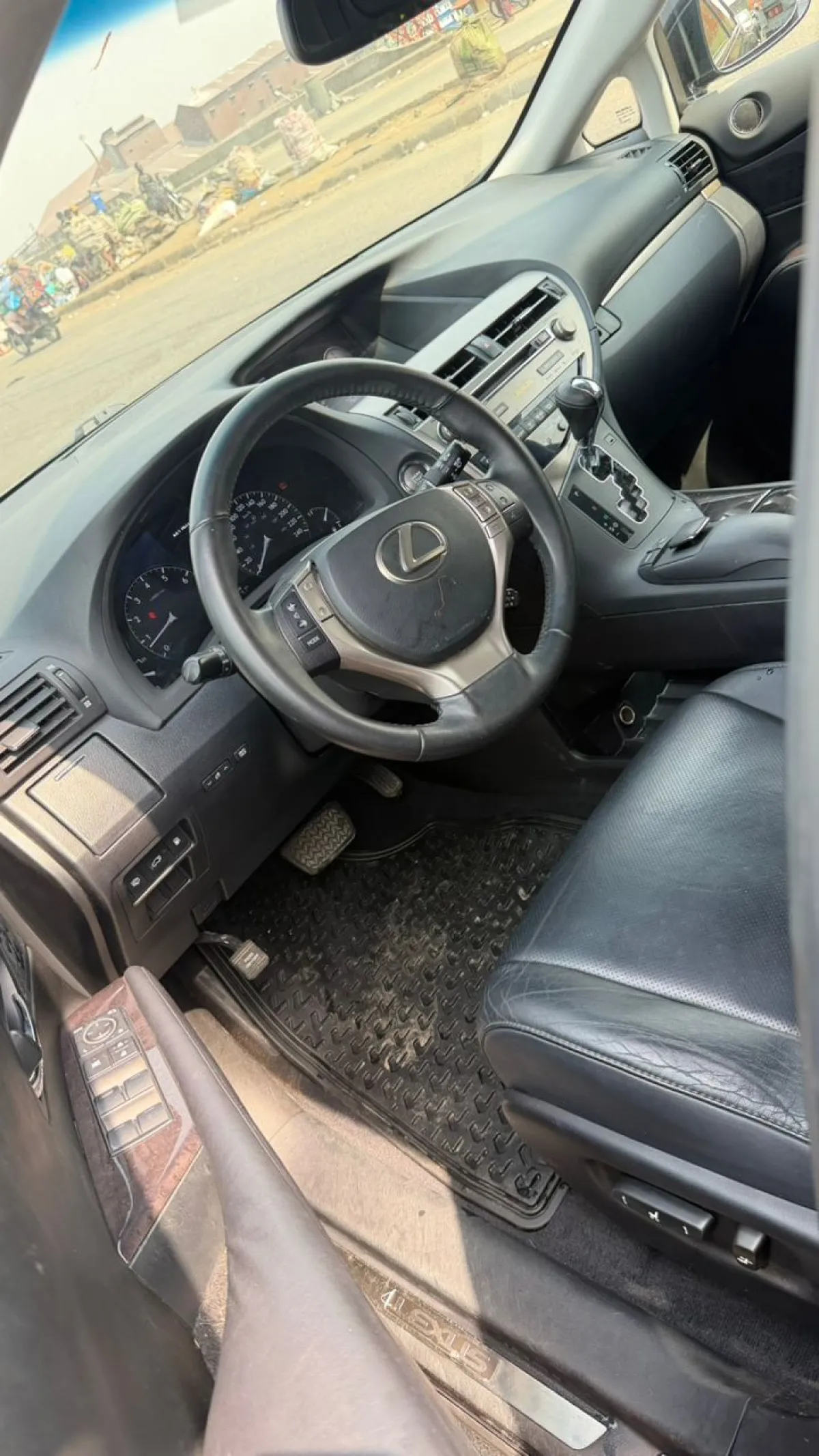 Foreign used Lexus RX350 2014 Full Option - Image 5