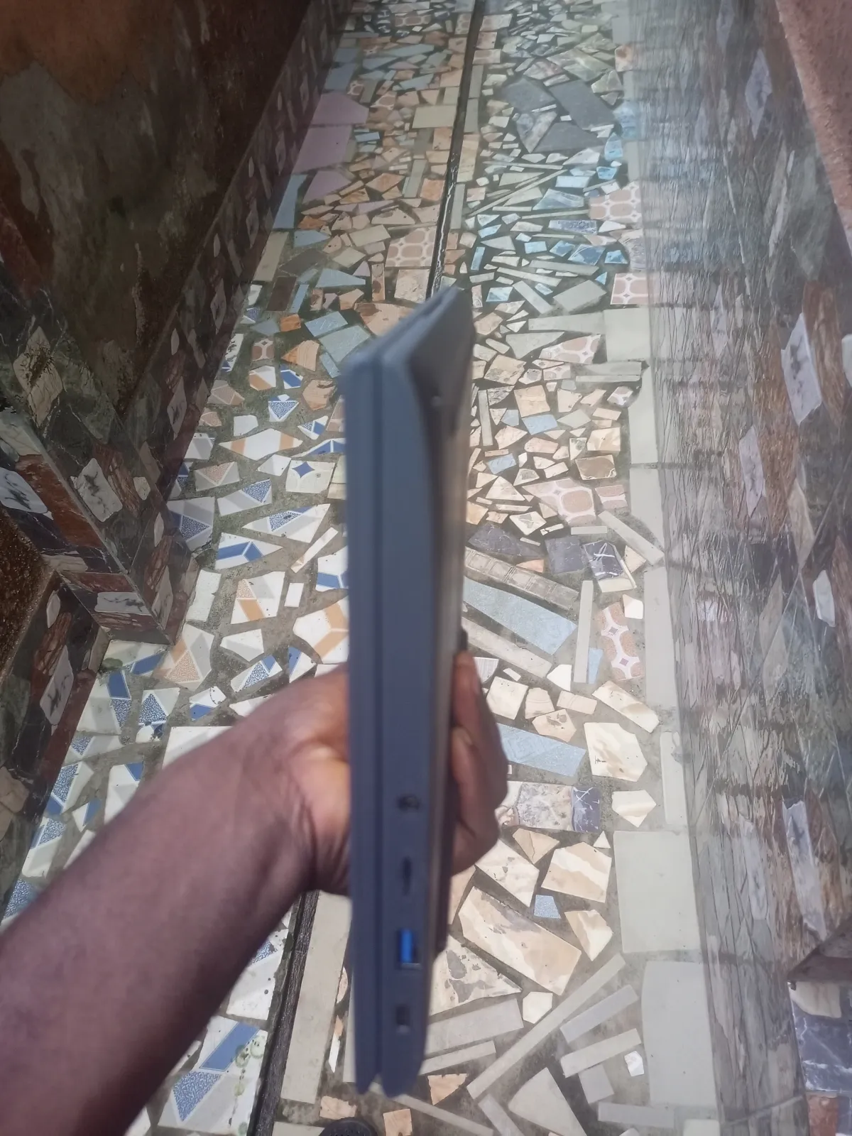 Lenovo Chromebook laptop - Image 5