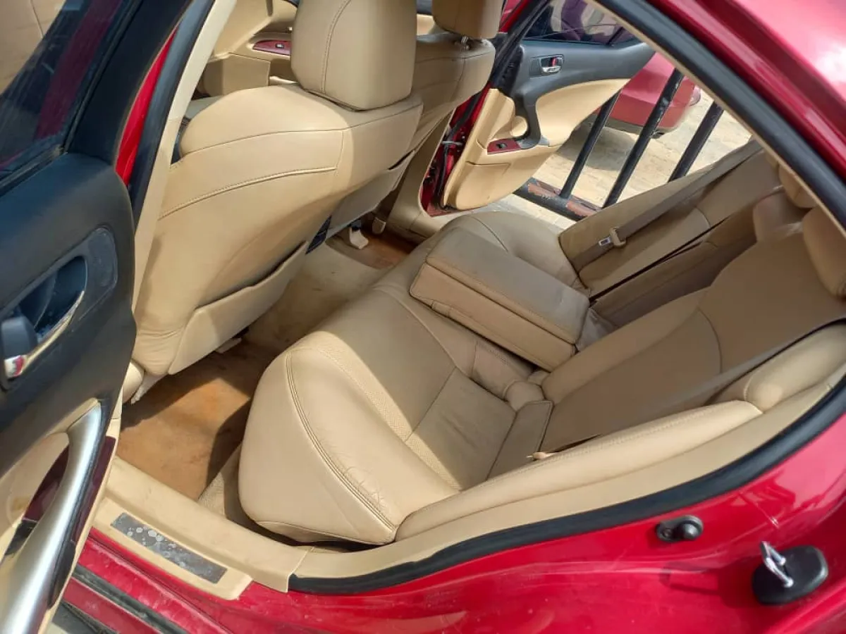 clean Lexus is 250 model - Image 5