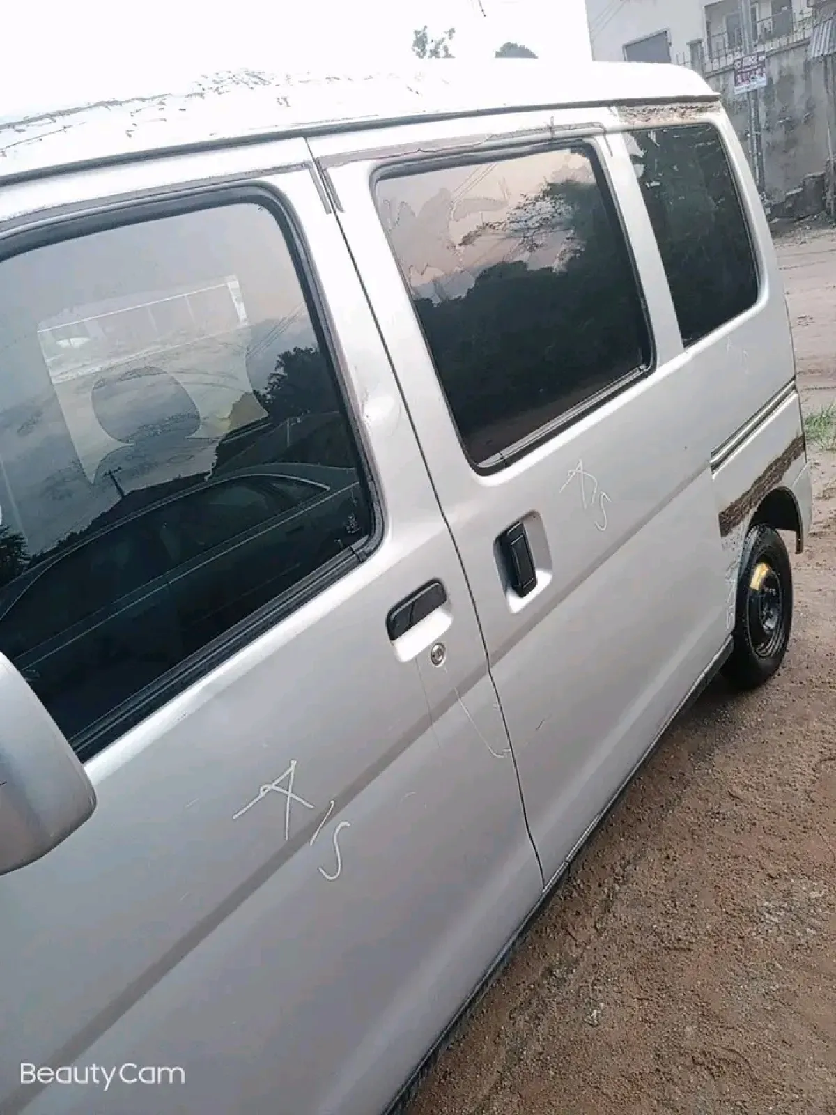 Very sharp Suzuki eEvery - Image 3