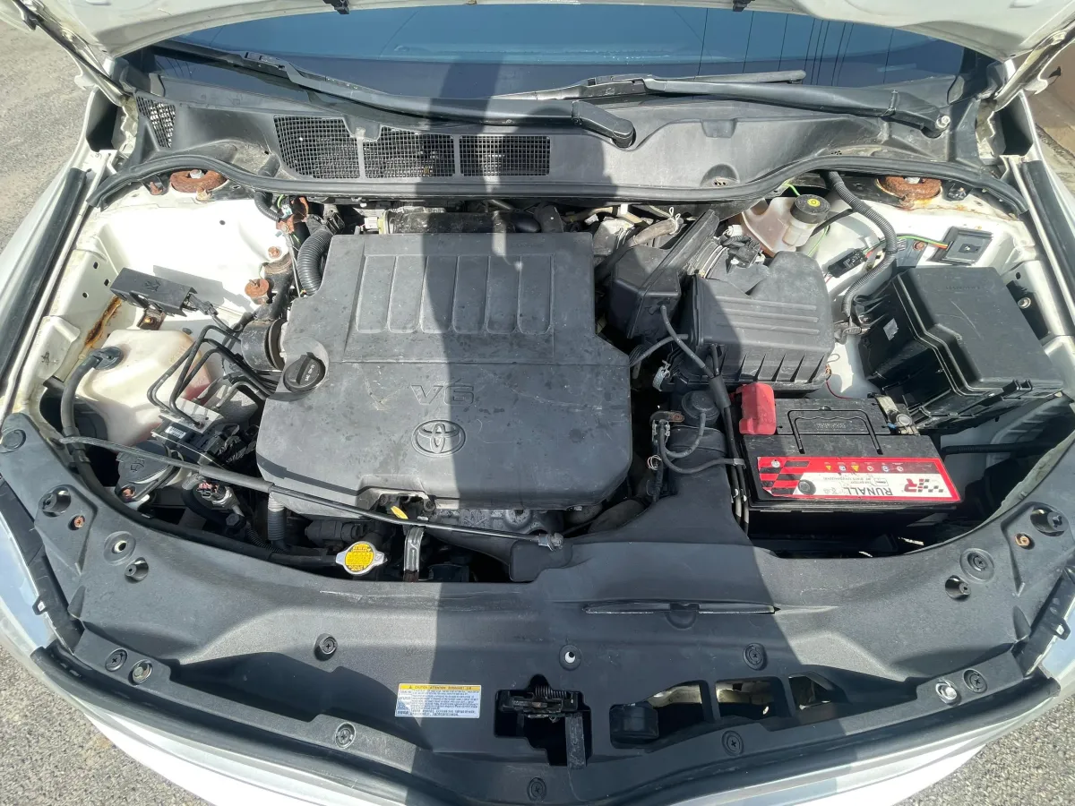Foreign used 2015 Toyota Venza XLE - Image 5