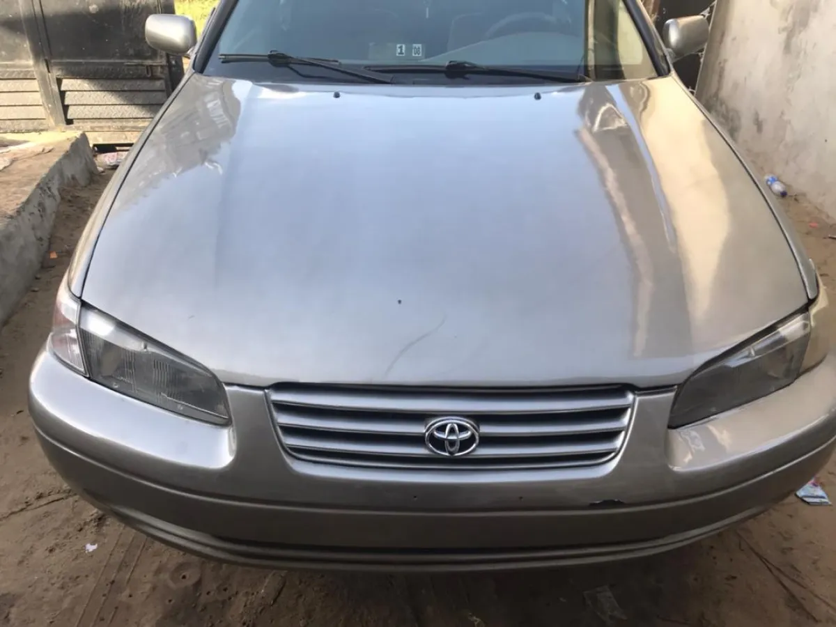 car - Image 1
