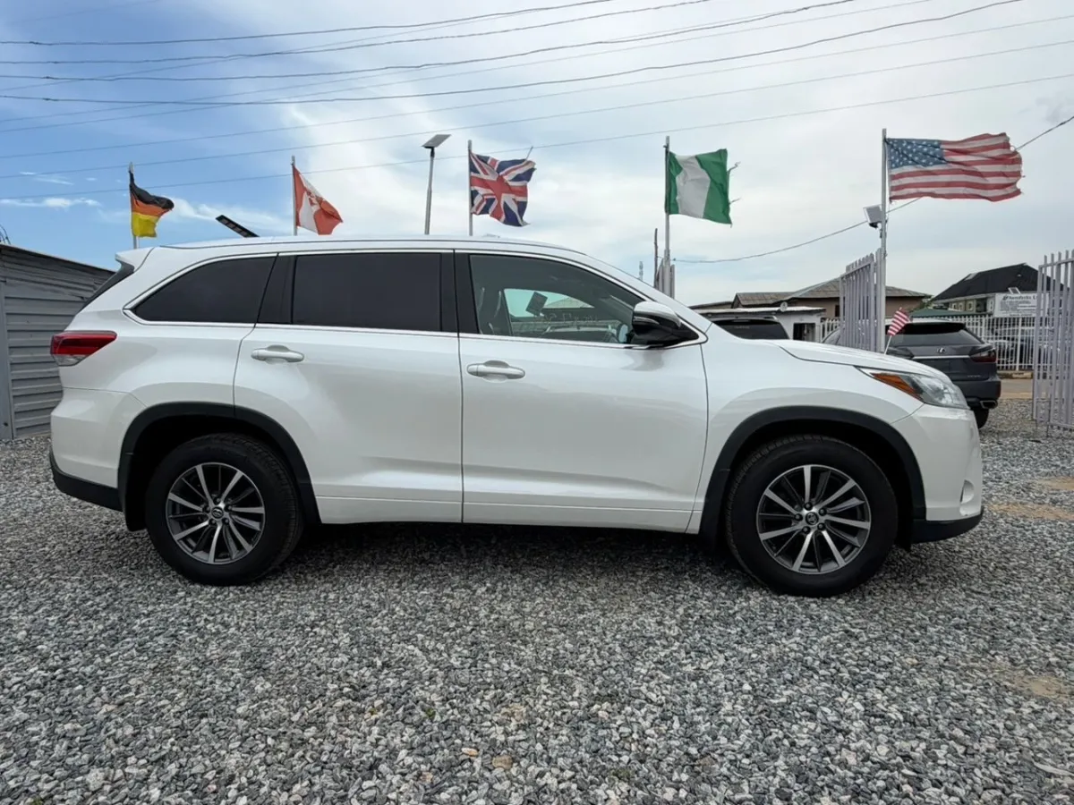TOYOTA HOGHLANDER 2017 XLE - Image 1