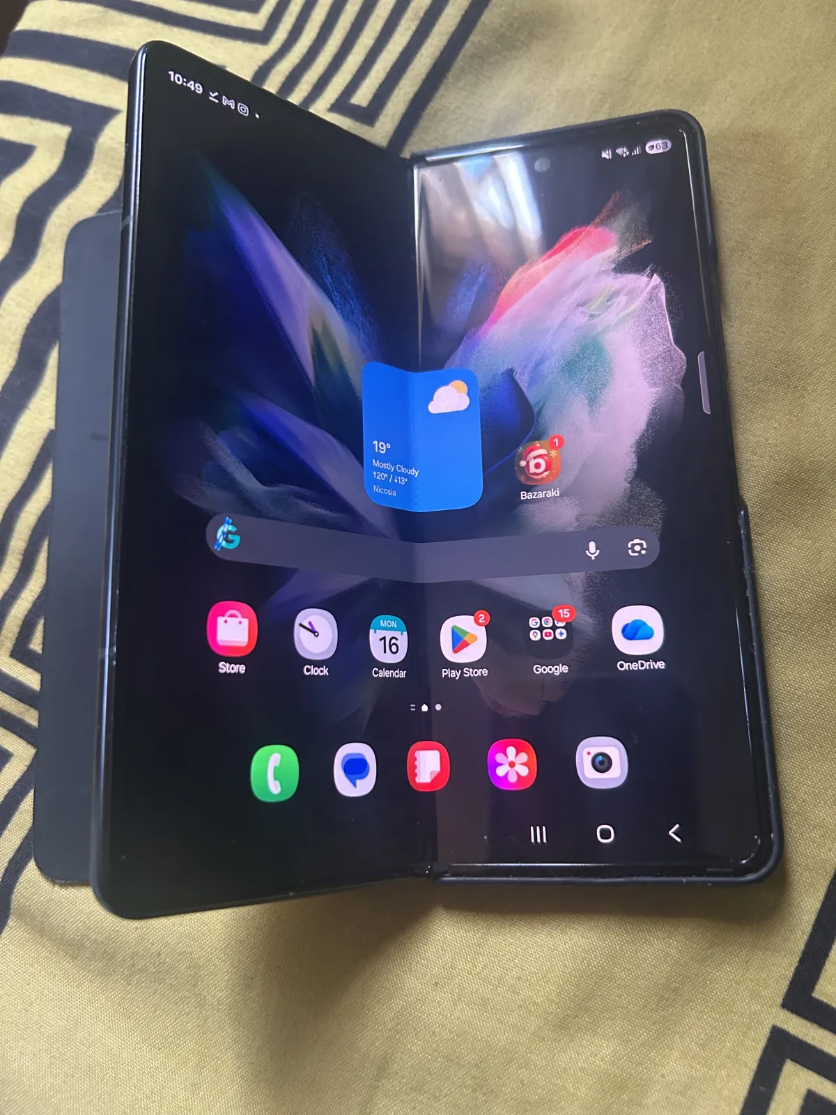 Samsung galaxy z fold 3 - Image 1