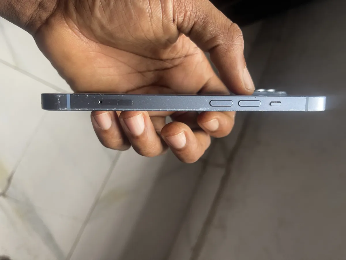 iPhone 14 - Image 3