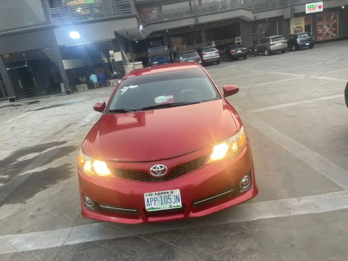 TOYOTA CAMRY 2014 - Image 1