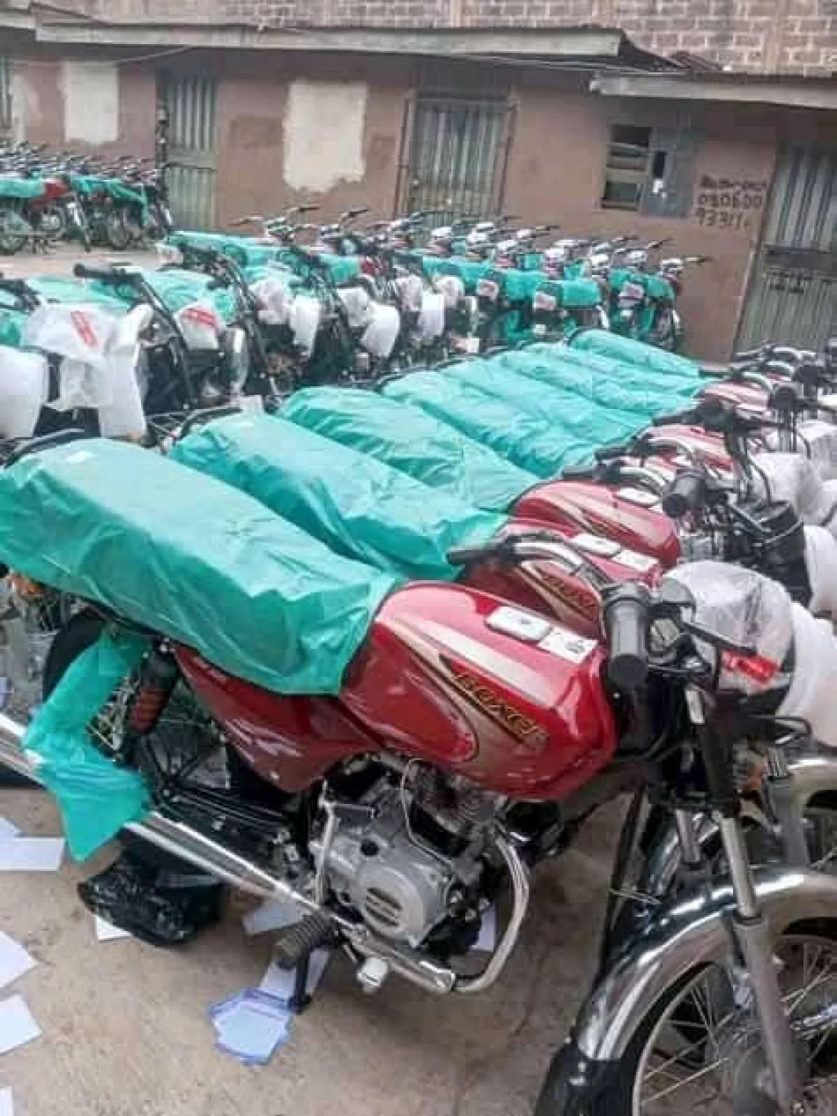 Bajaj boxer - Image 3