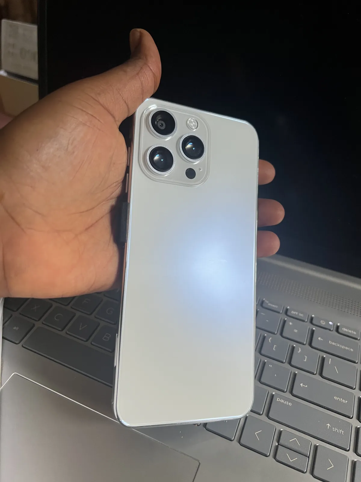 I16 pro max - Image 1