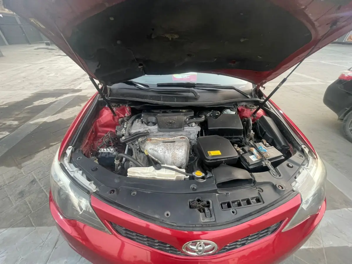 TOYOTA CAMRY 2014 - Image 2