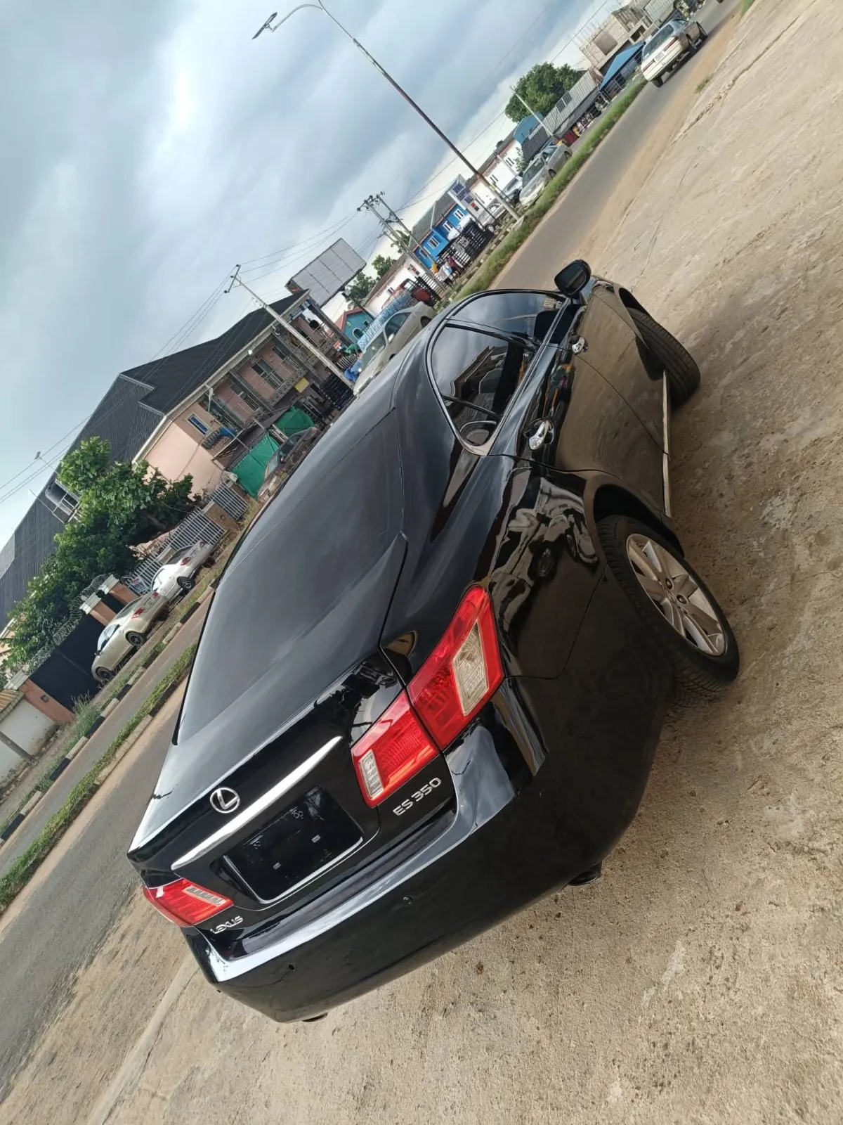 Foreign used Lexus ES350 - Image 1