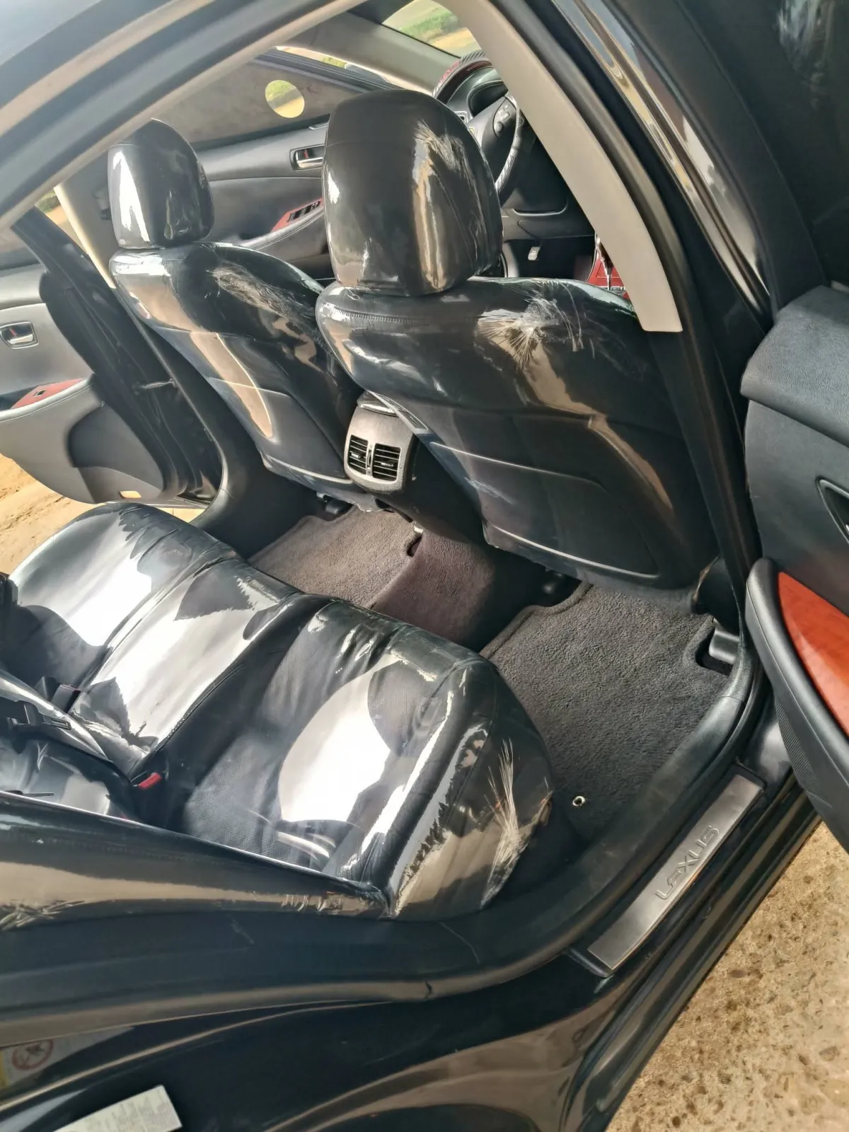 Foreign used Lexus ES350 - Image 3
