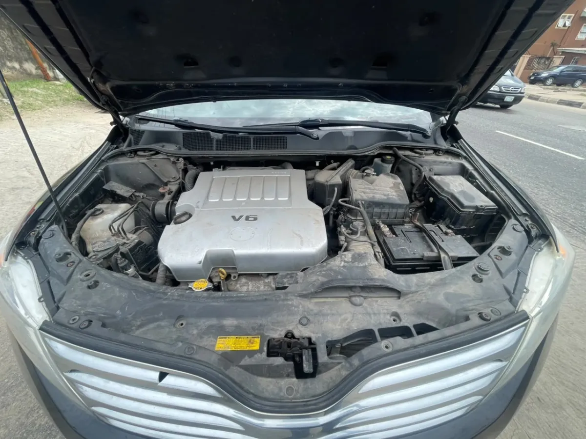 Nigeria used Toyota Highlander 2008 model limited edition - Image 4