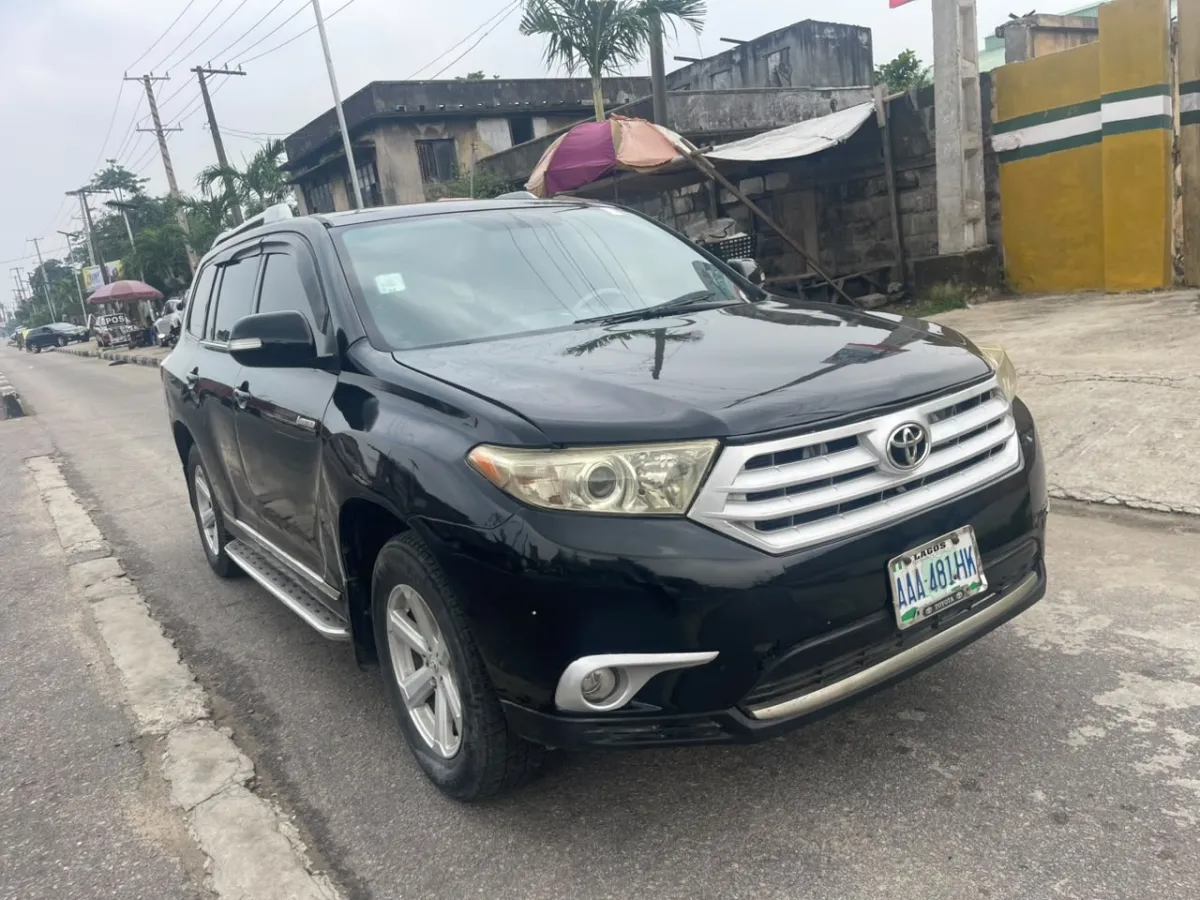 Nigeria used Toyota Highlander 2008 model limited edition - Image 5