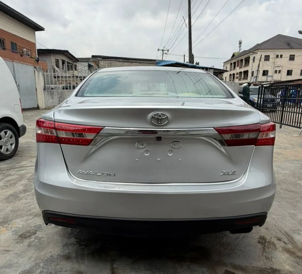 Registered Toyota Avalon 2013 - Image 2