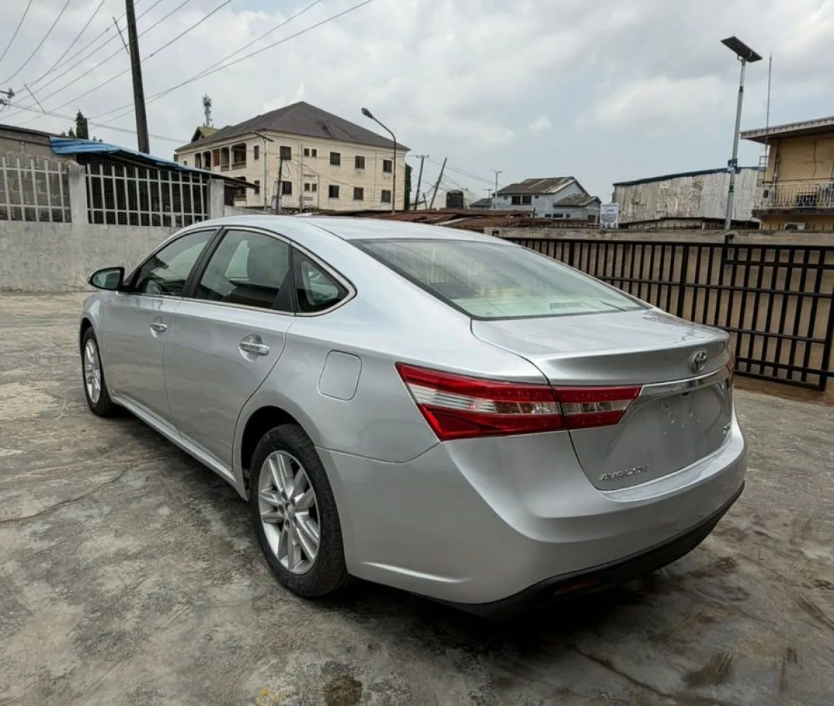 Registered Toyota Avalon 2013 - Image 5