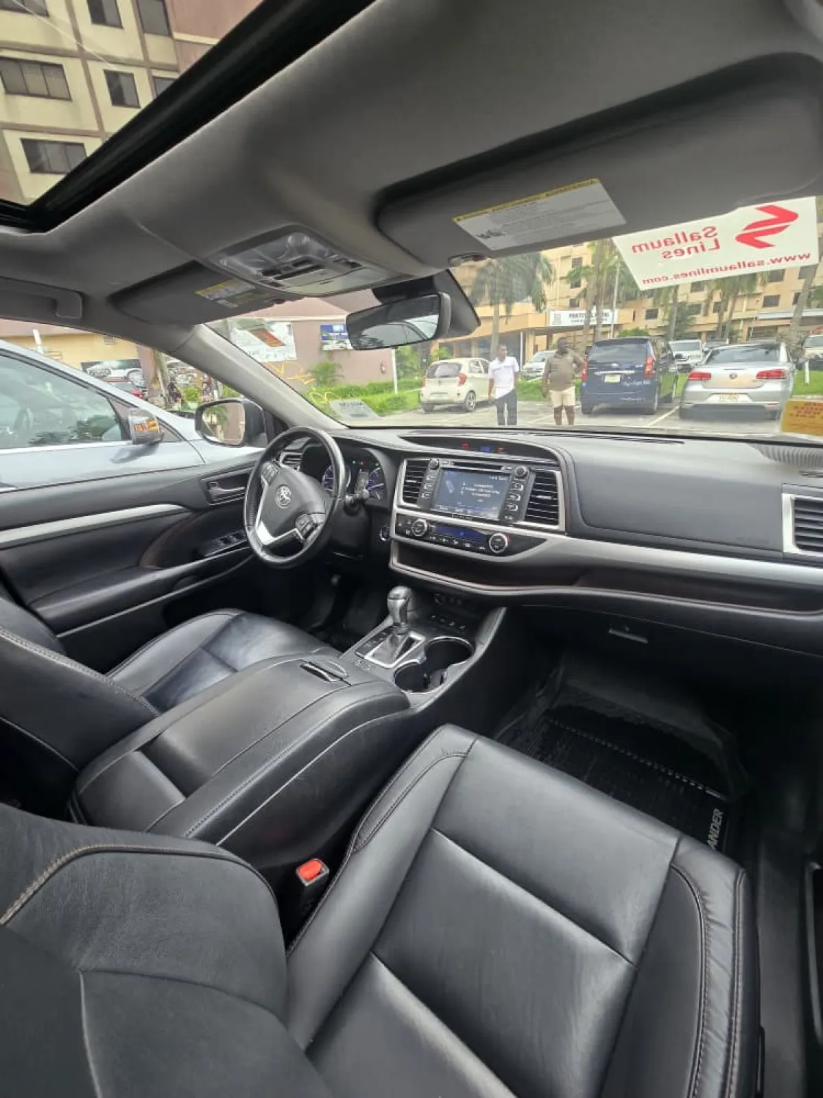 Foreign Used Toyota Highlander 2019 XLE - Image 3