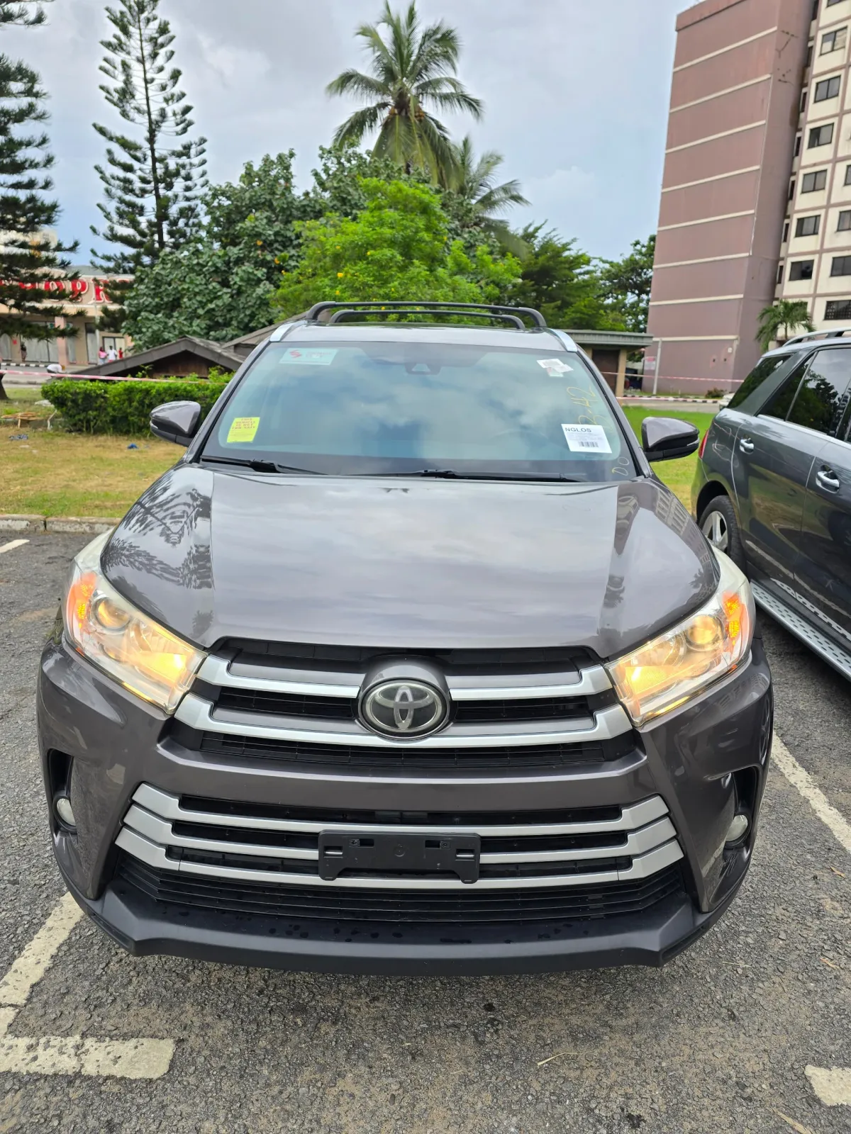 Foreign Used Toyota Highlander 2019 XLE - Image 9