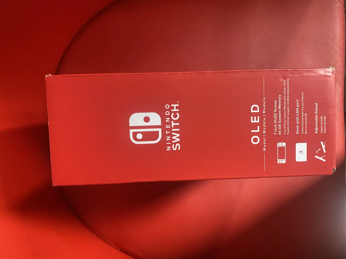 Nintendo Switch Oled - Image 4