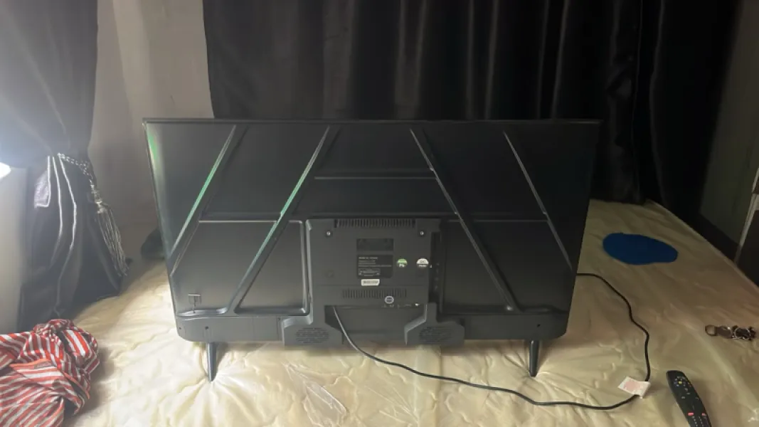 50 INCHES SMART LG TV