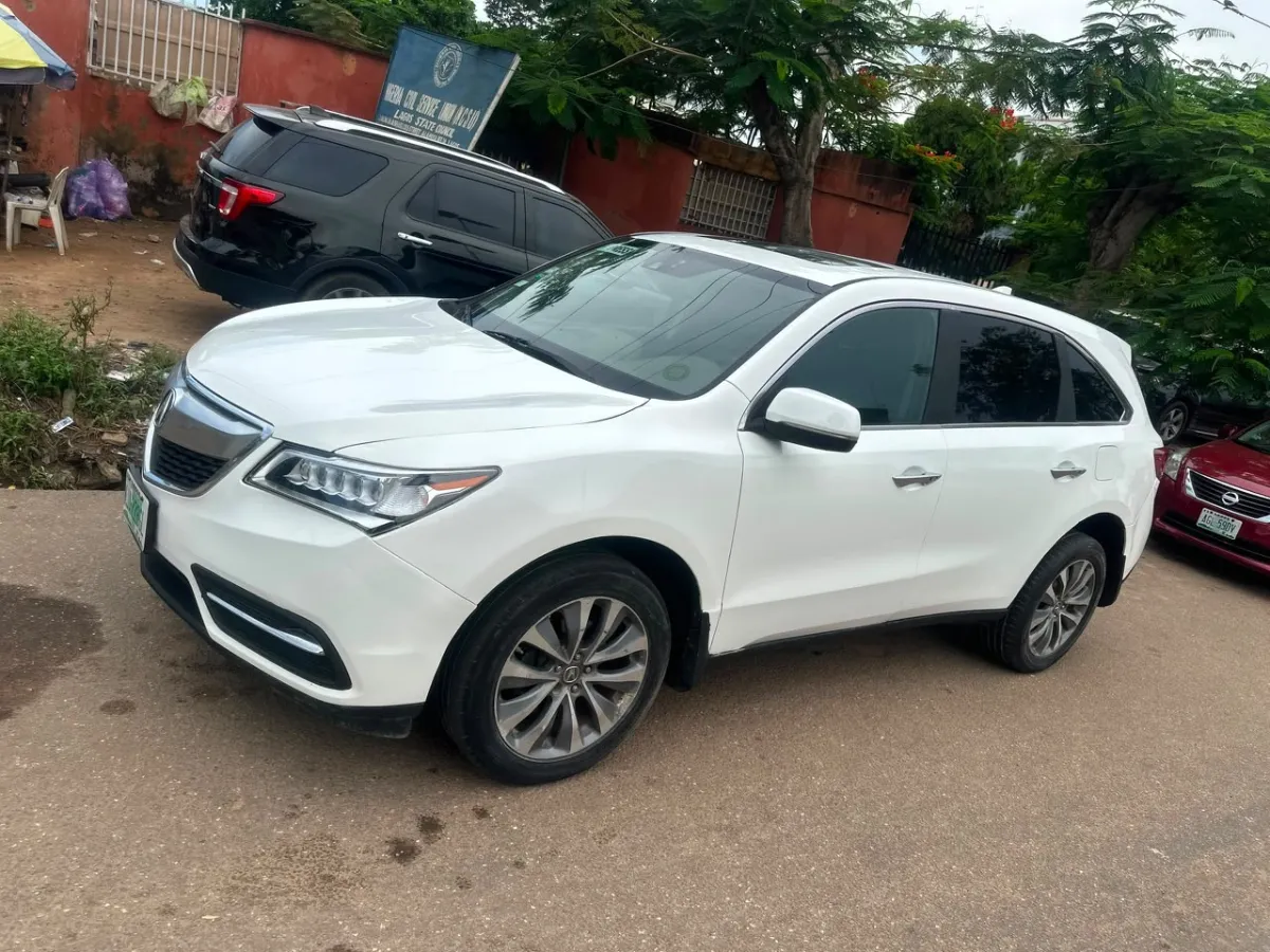 Acura MdX - Image 2
